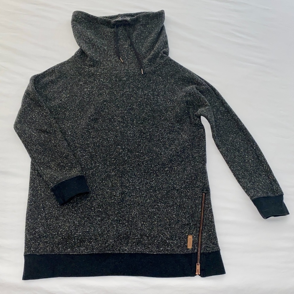 Roots Black Funnel Neck Sweater with Long Sleeves and Side Zipper - Medium (M)